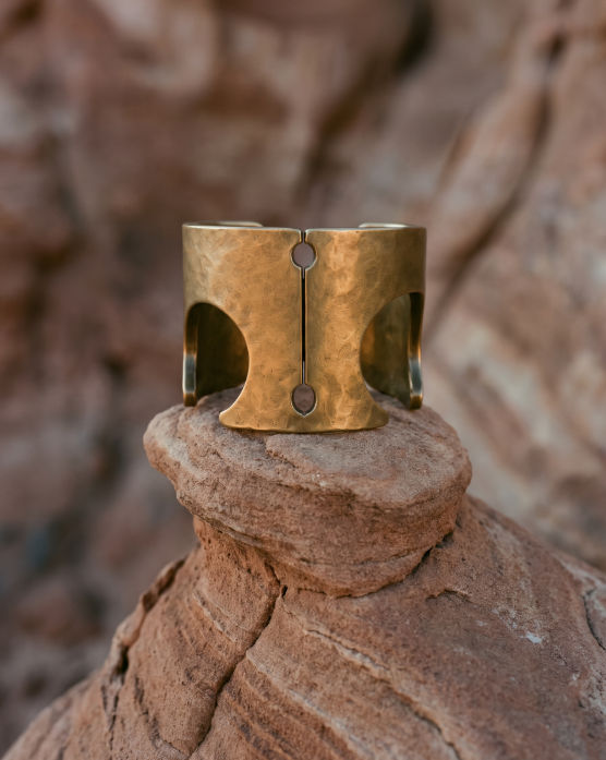 Bijoux inspirés des formes africaines : comprendre une esthétique sculpturale
